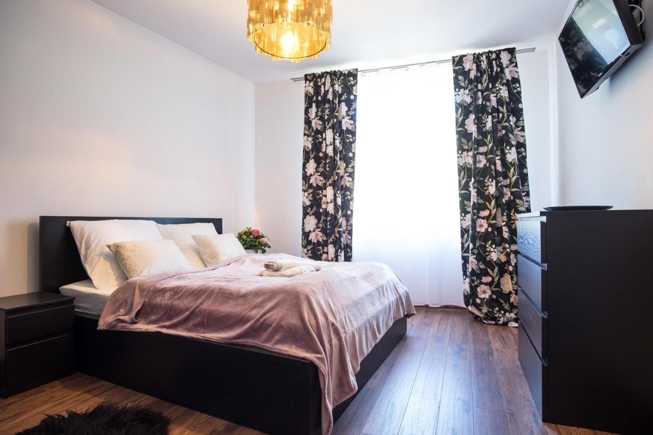 Prestige Apartamenty Krupowki 16 ザコパネ エクステリア 写真